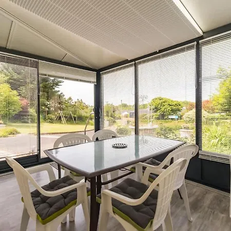 Maison Familiale Proche - Etables-sur-mer Holiday home *